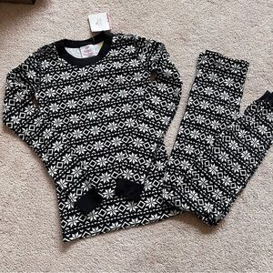 NWT Hanna Andersson Black and White Pajamas
